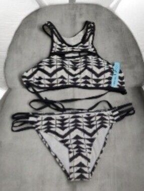 Black & White Aztec Print High-Neck Bikini Set XXL